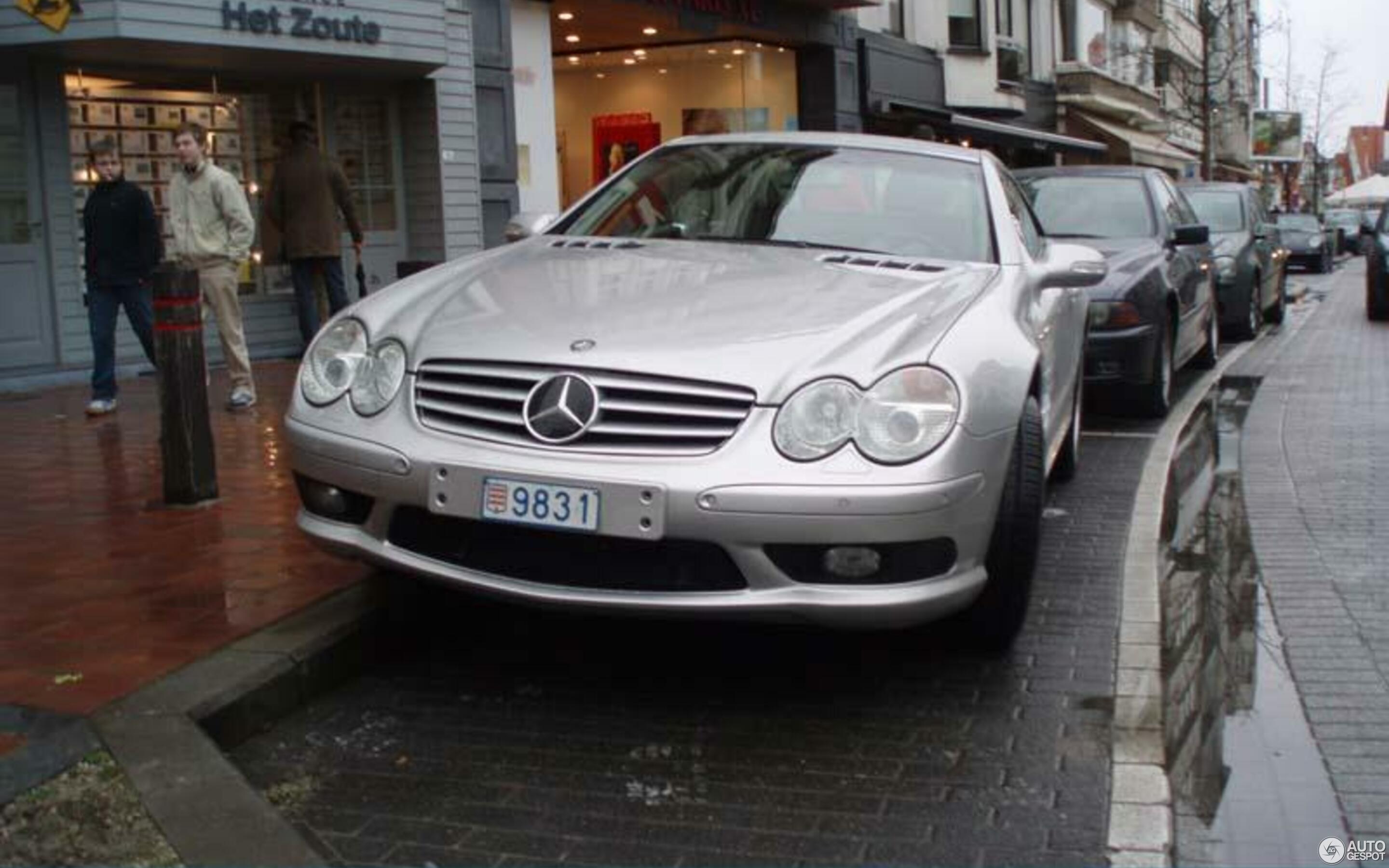 Mercedes-Benz SL 55 AMG R230