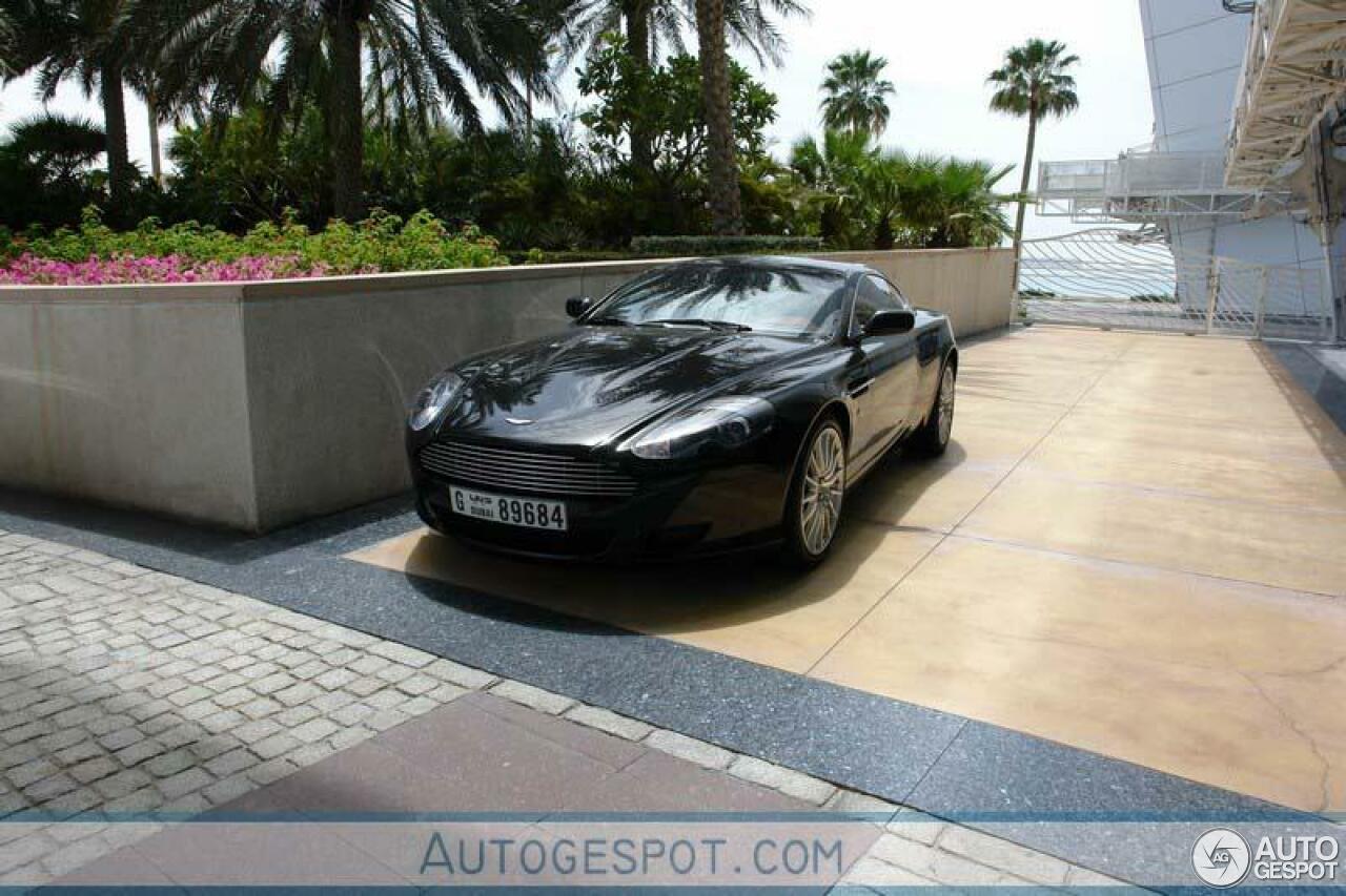 Aston Martin DB9