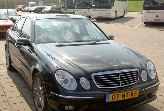 Mercedes-Benz E 55 AMG