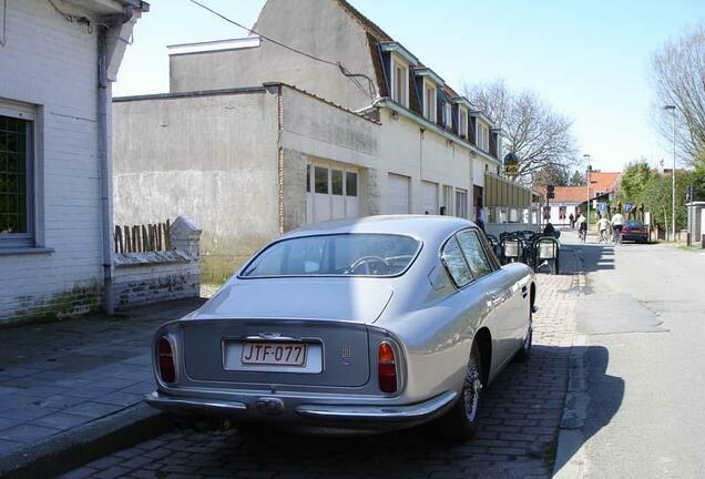 Aston Martin DB6 Vantage MKI