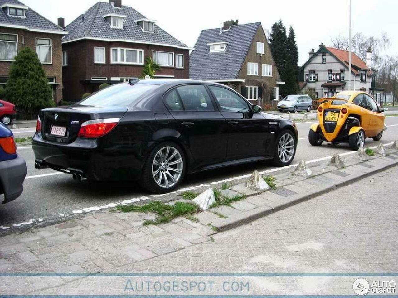 BMW M5 E60 2005