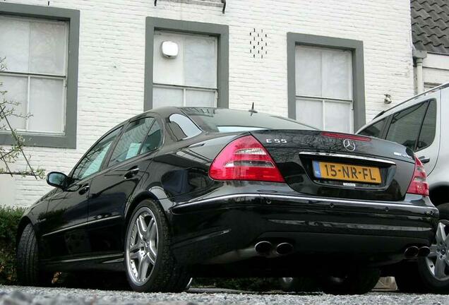 Mercedes-Benz E 55 AMG