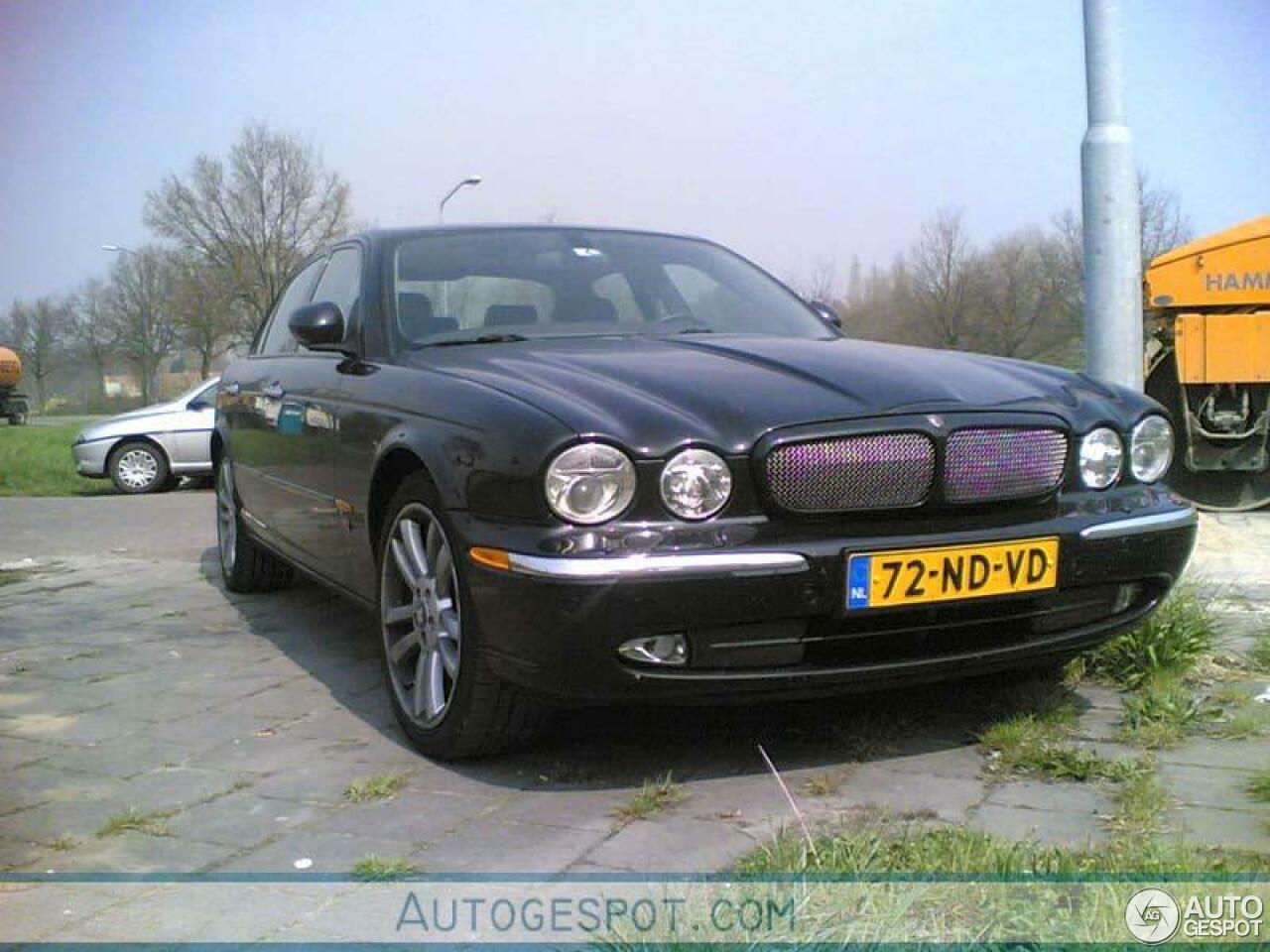 Jaguar XJR