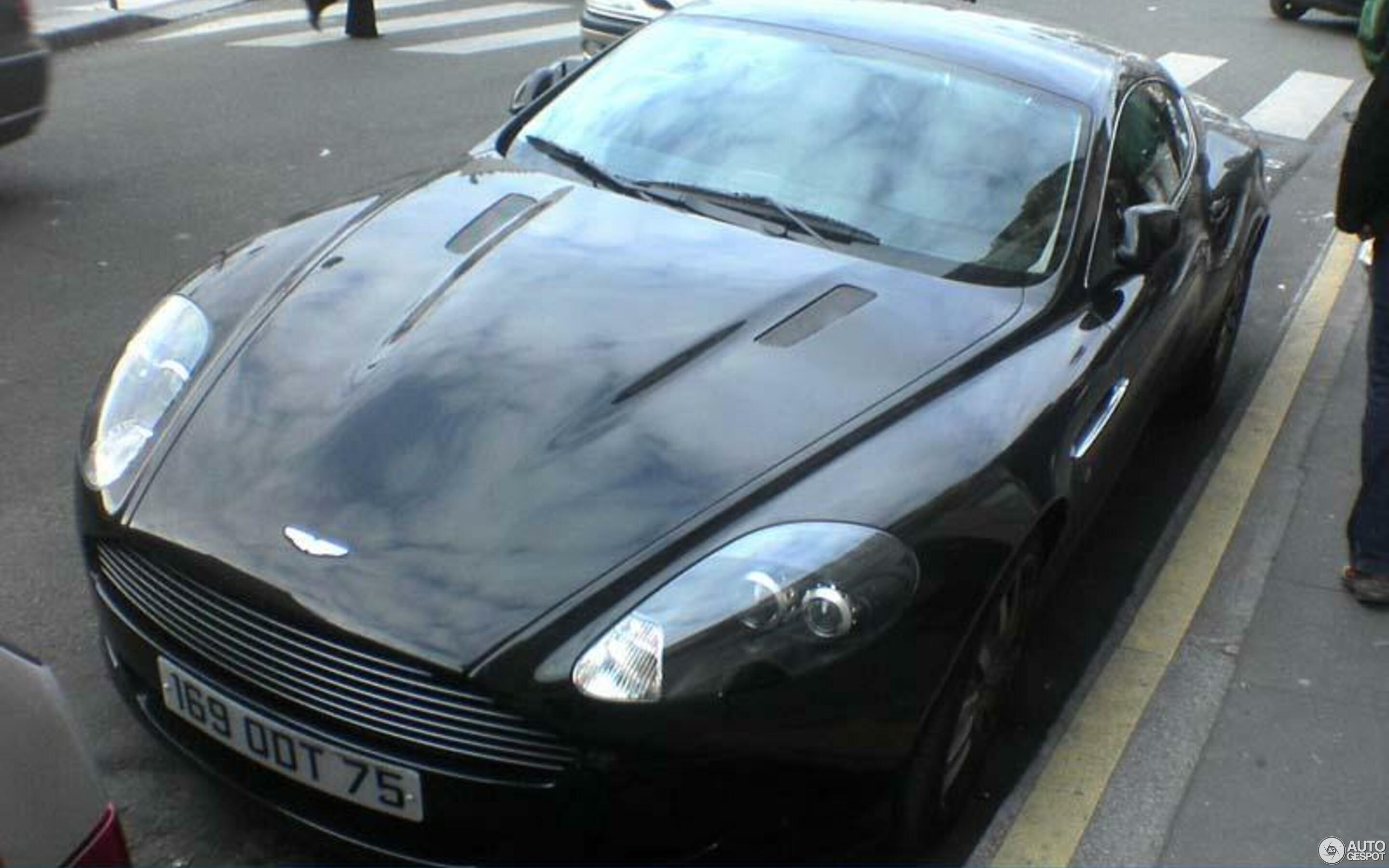 Aston Martin DB9