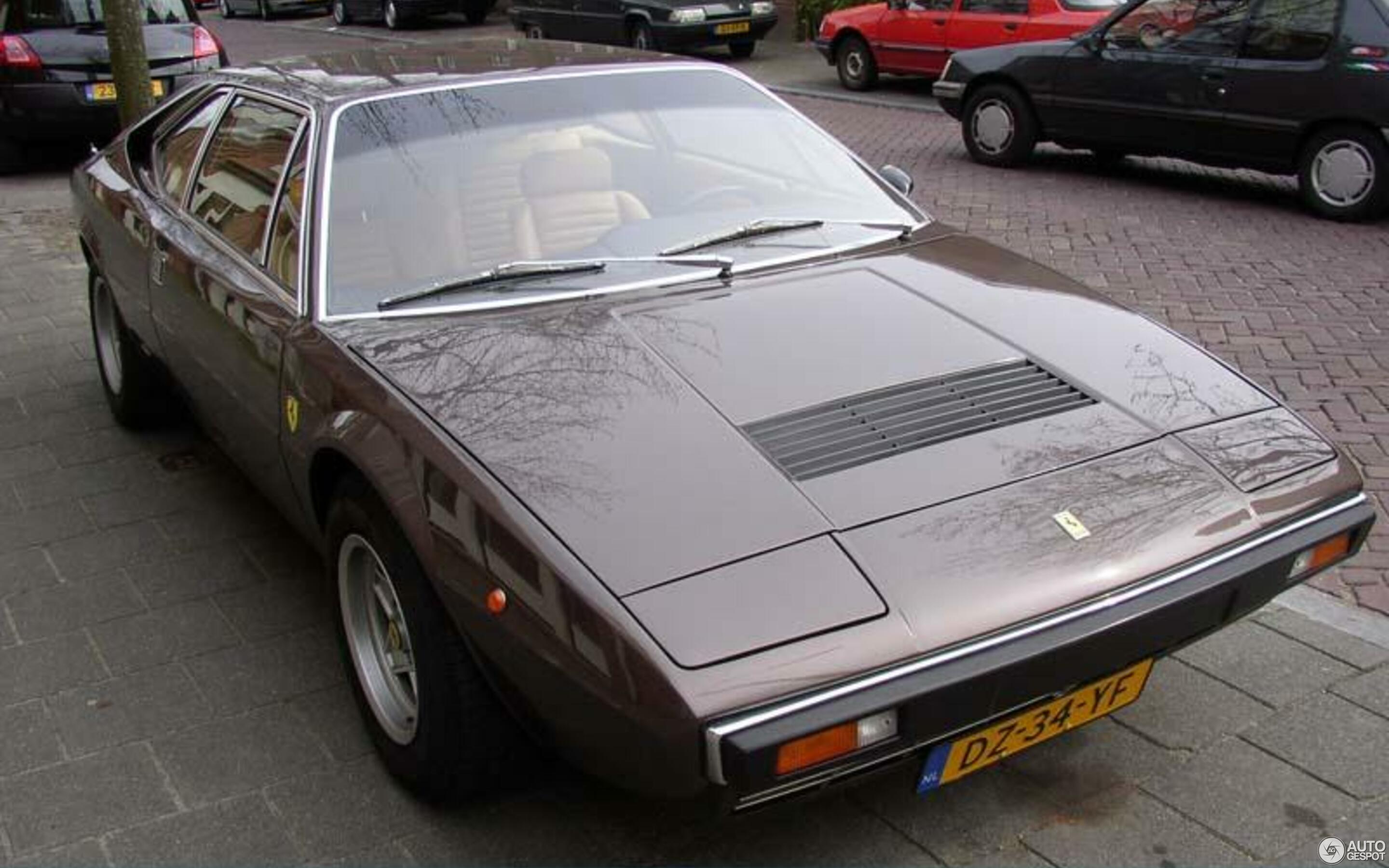 Ferrari Dino 308 GT4 2+2