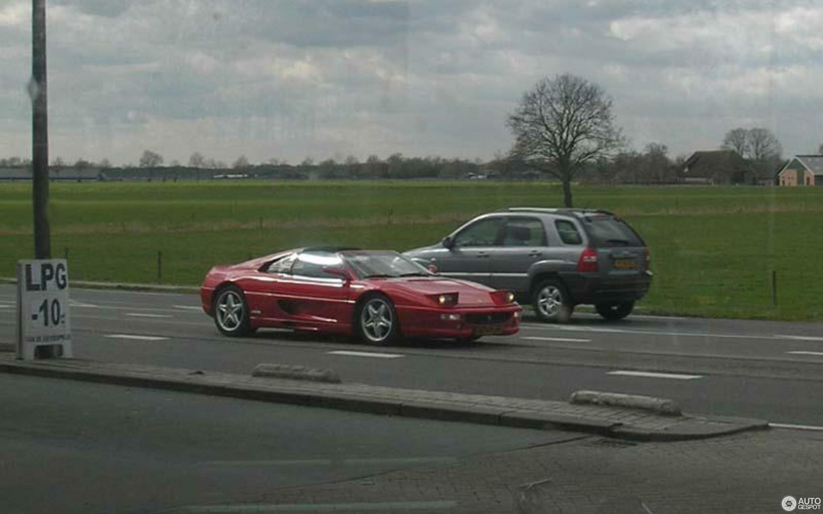 Ferrari F355 GTS