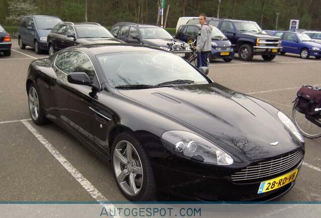 Aston Martin DB9