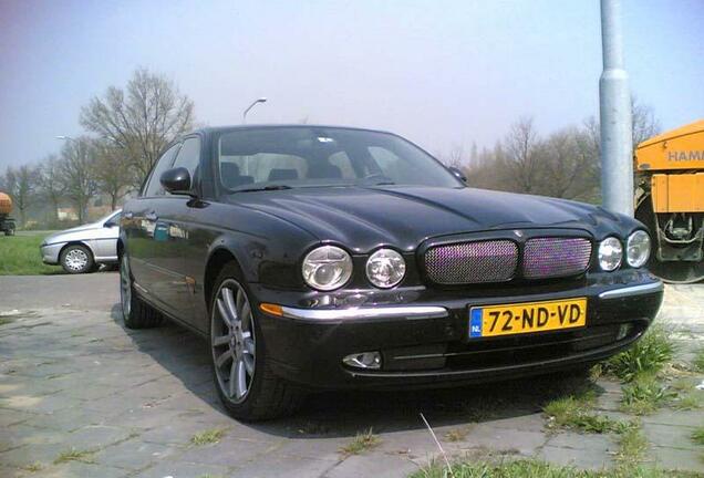 Jaguar XJR