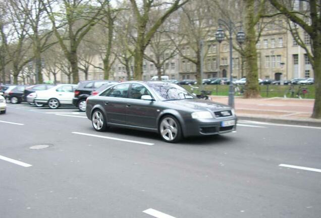 Audi RS6 Sedan C5