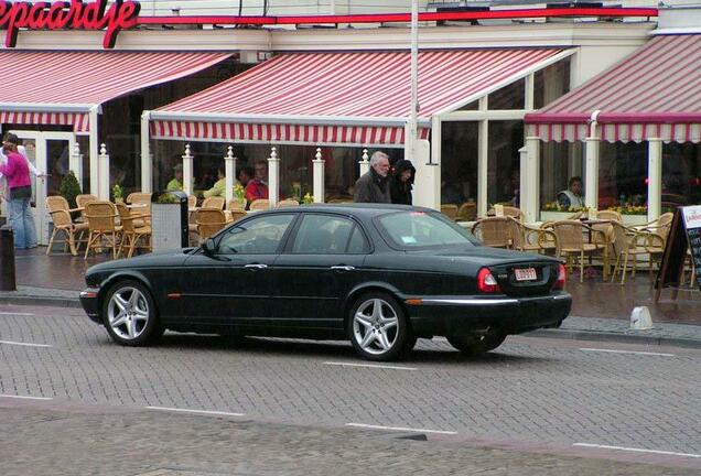 Jaguar XJR