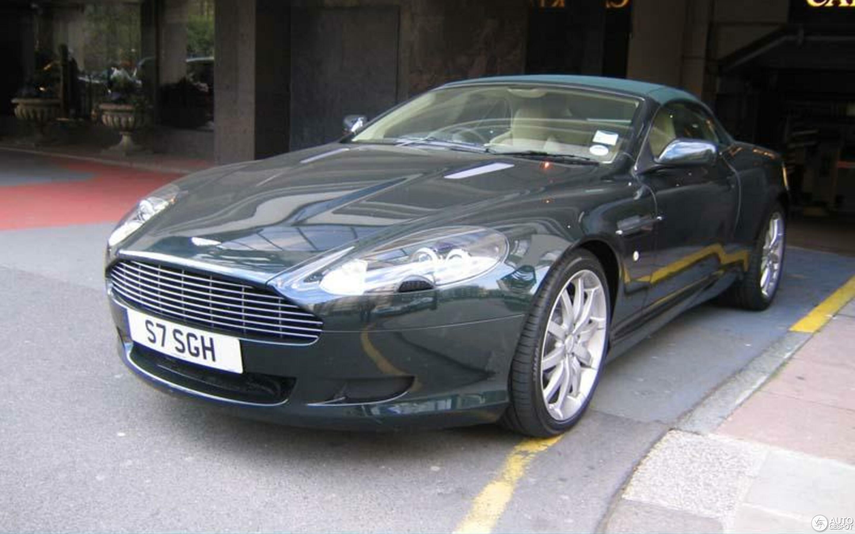 Aston Martin DB9 Volante