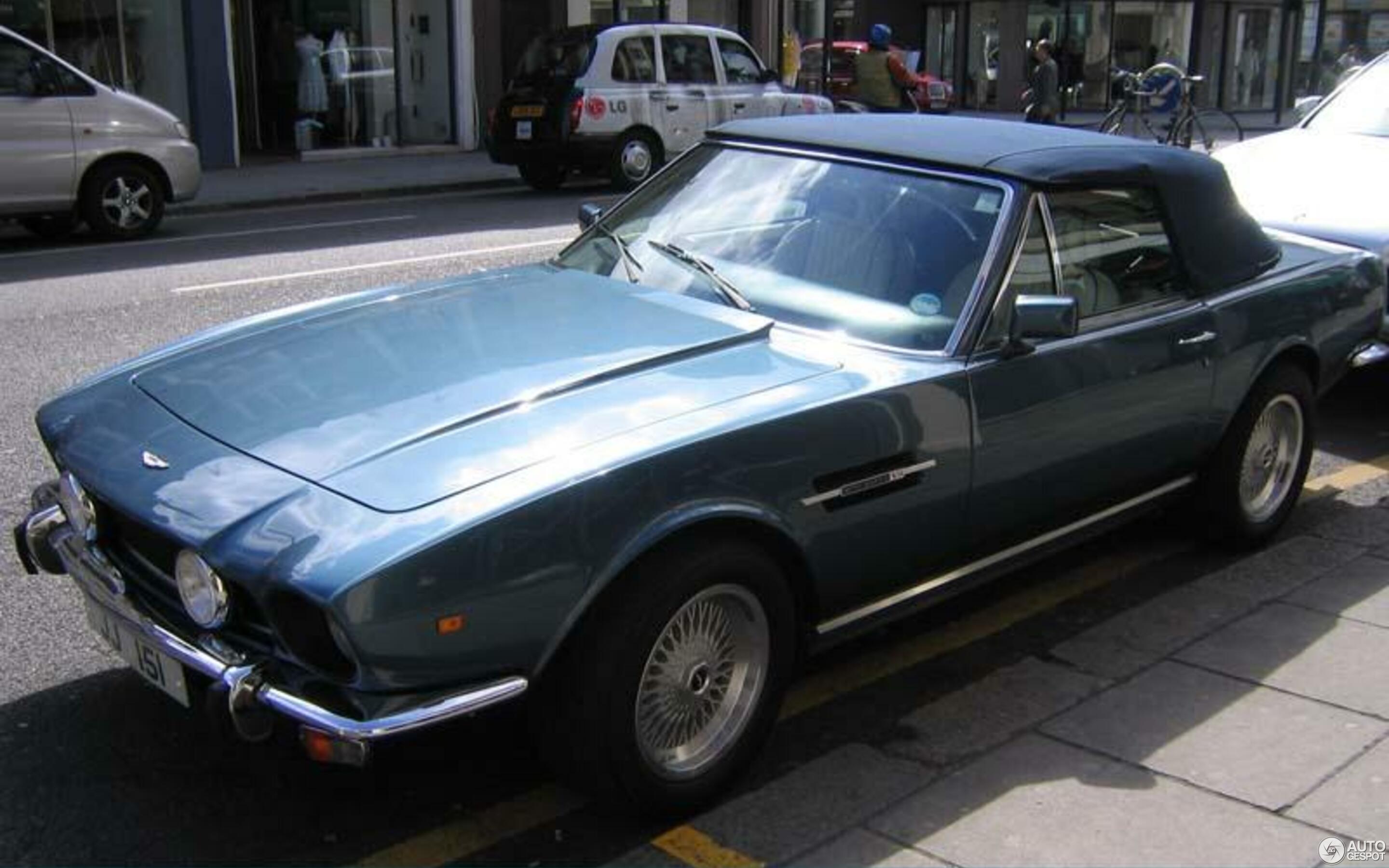 Aston Martin V8 Volante 1978-1990