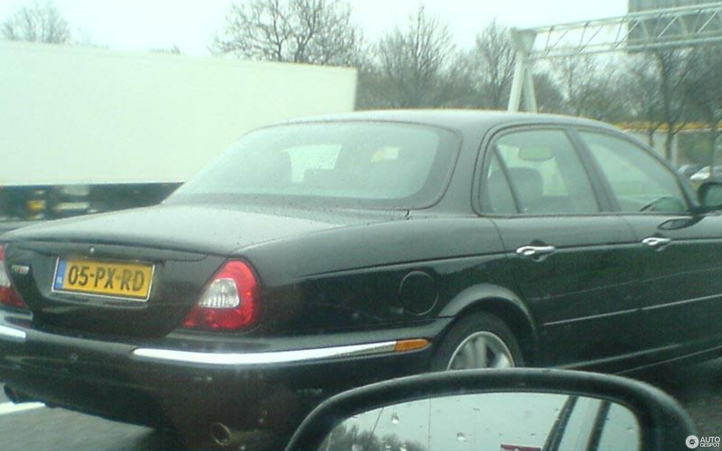 Jaguar XJR