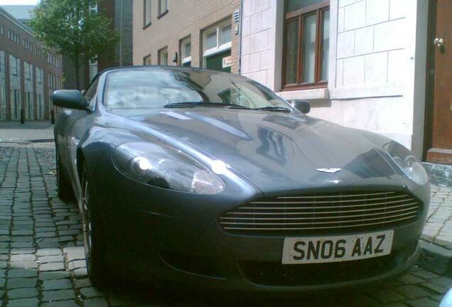 Aston Martin DB9 Volante