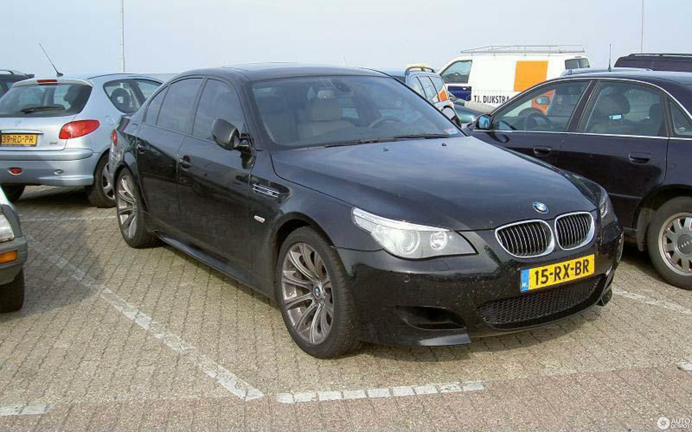 BMW M5 E60 2005