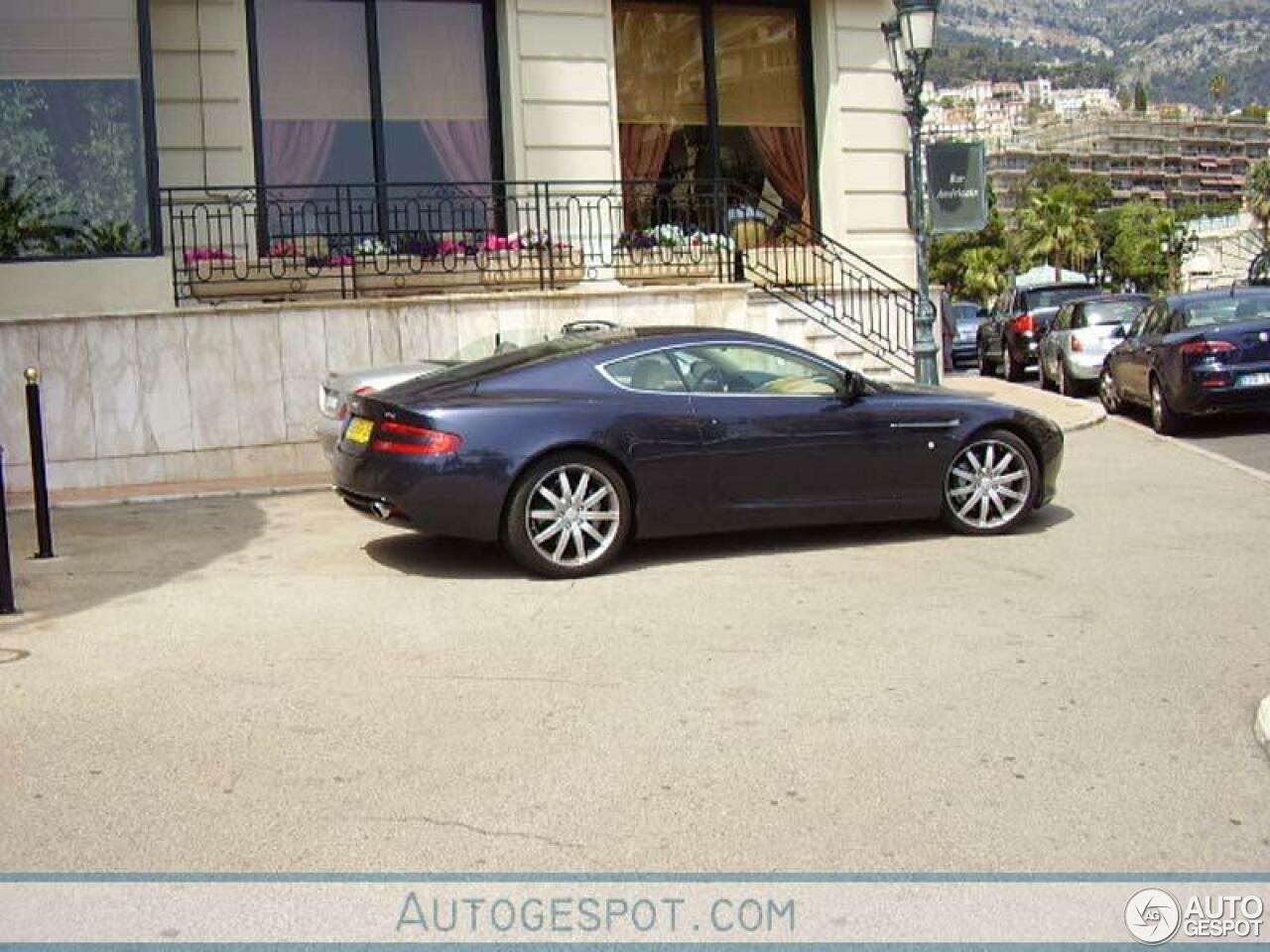 Aston Martin DB9