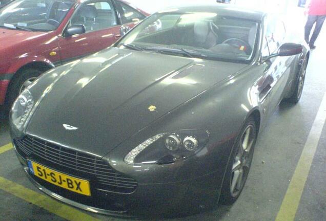 Aston Martin V8 Vantage