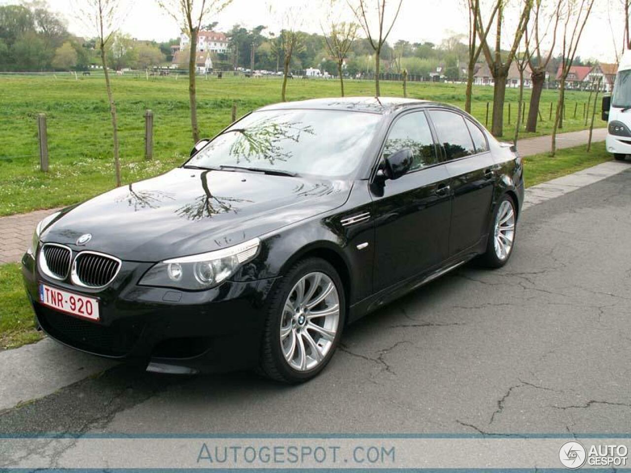 BMW M5 E60 2005