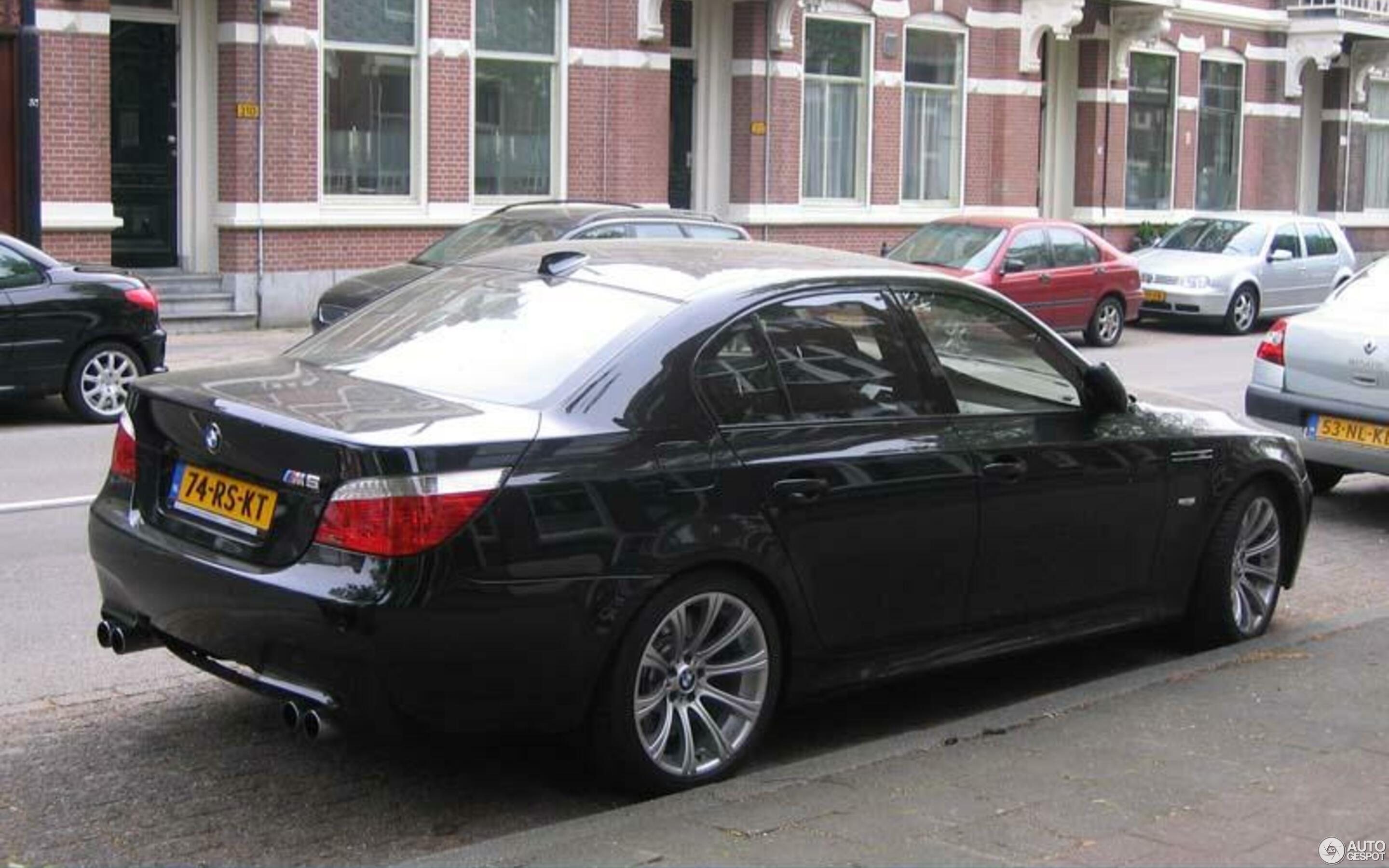 BMW M5 E60 2005