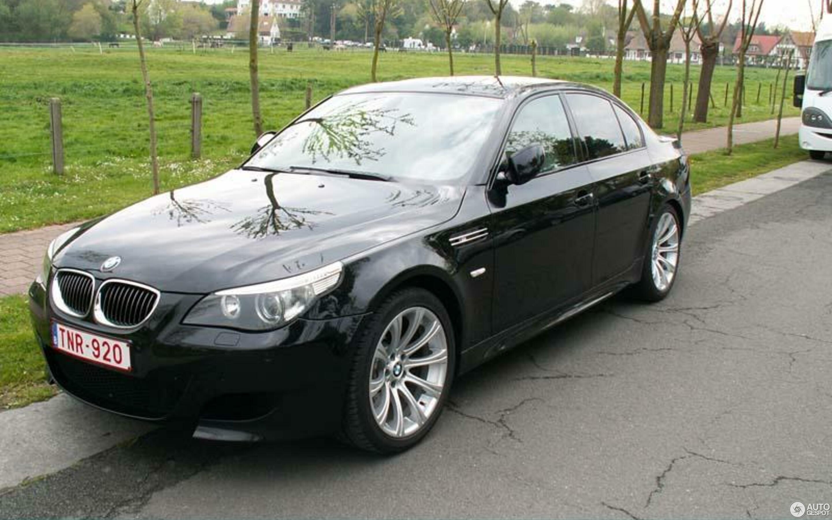 BMW M5 E60 2005