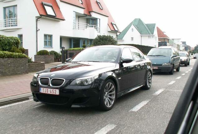 BMW M5 E60 2005