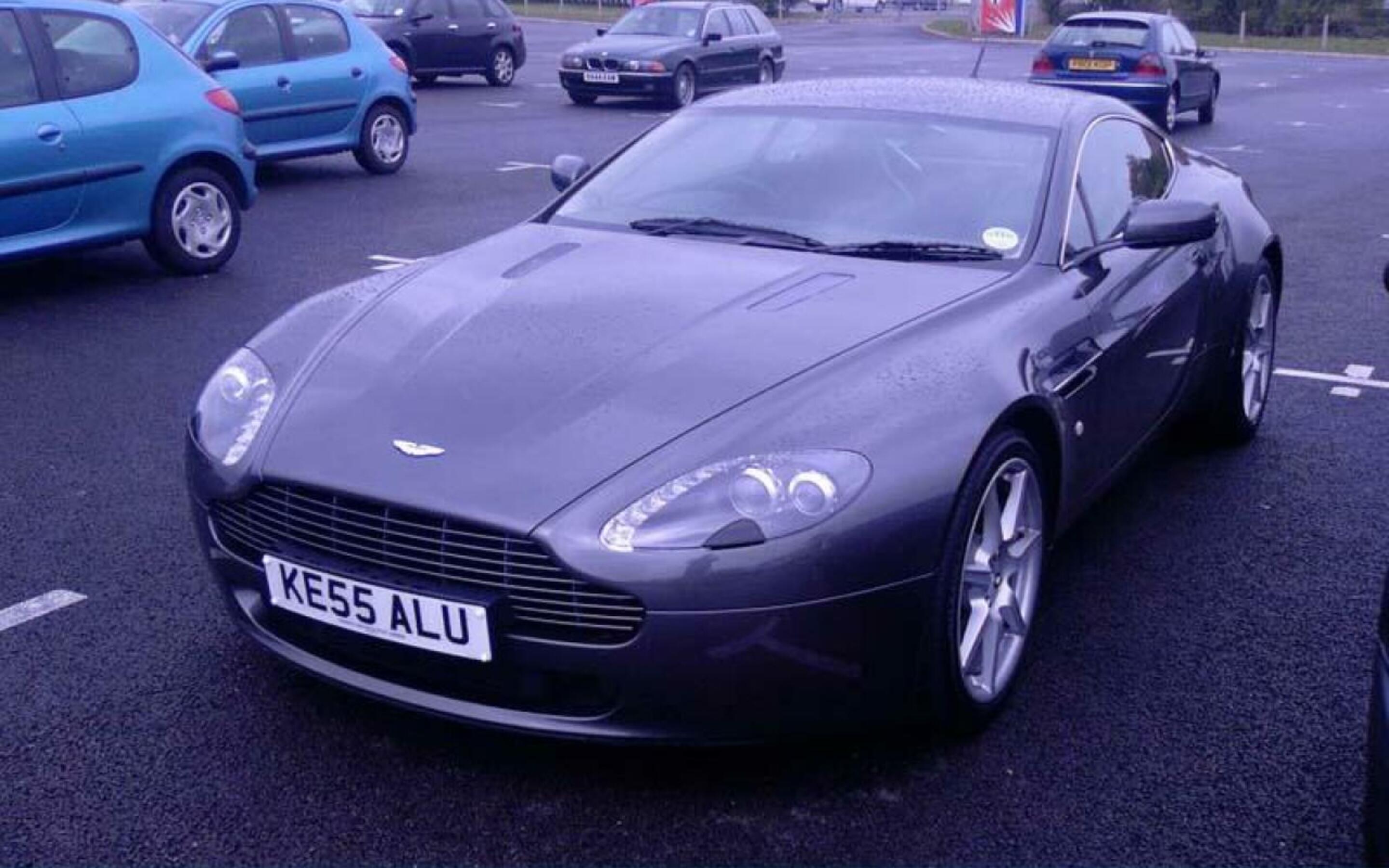 Aston Martin V8 Vantage