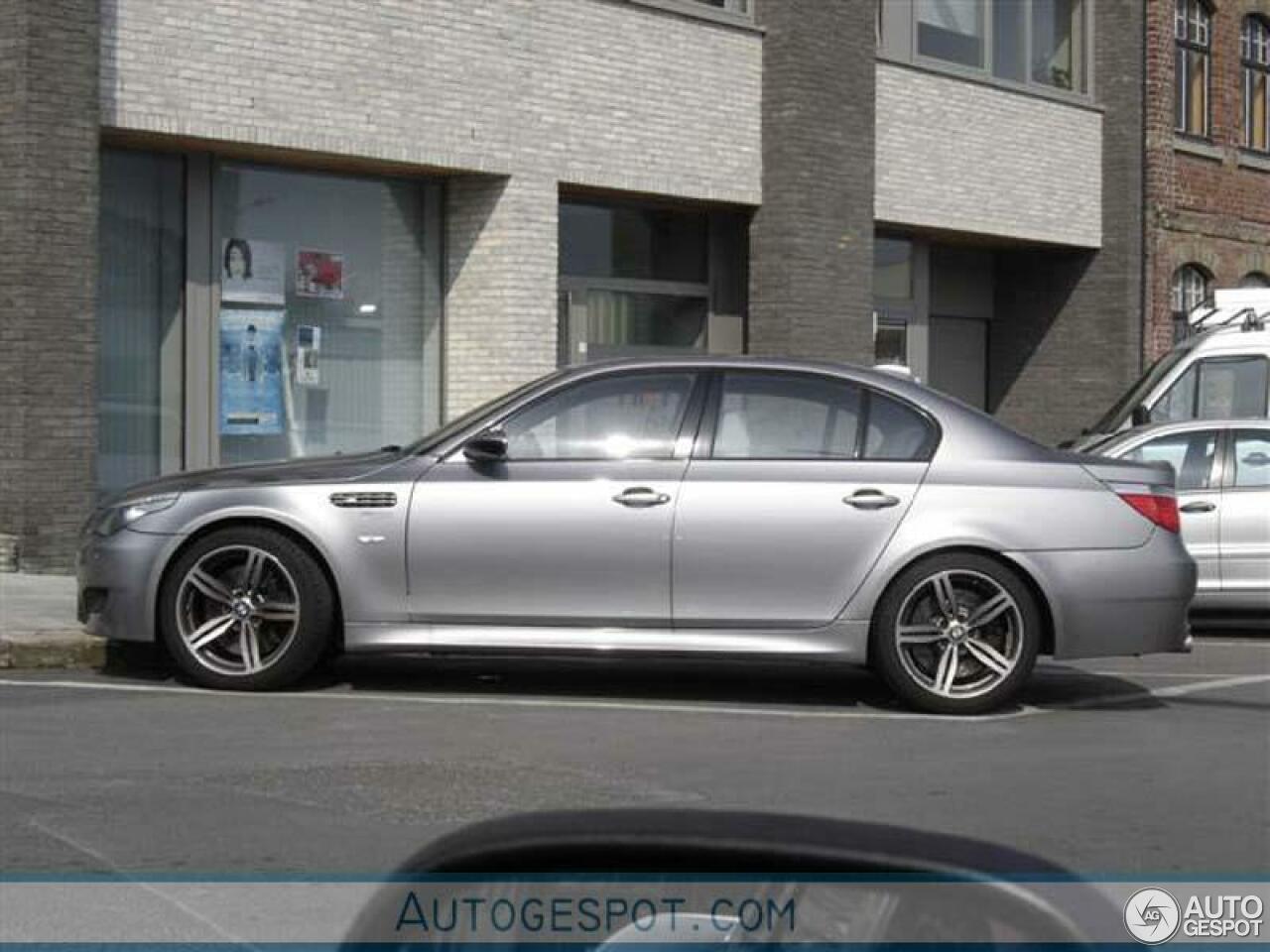 BMW M5 E60 2005