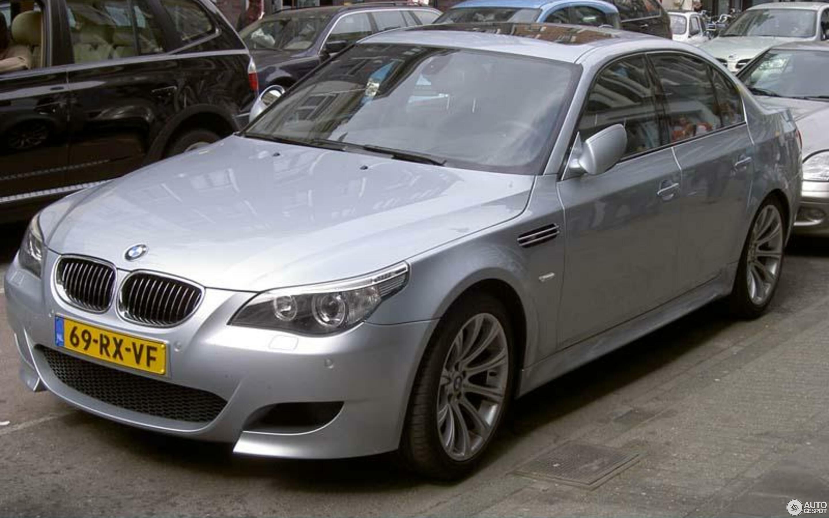 BMW M5 E60 2005