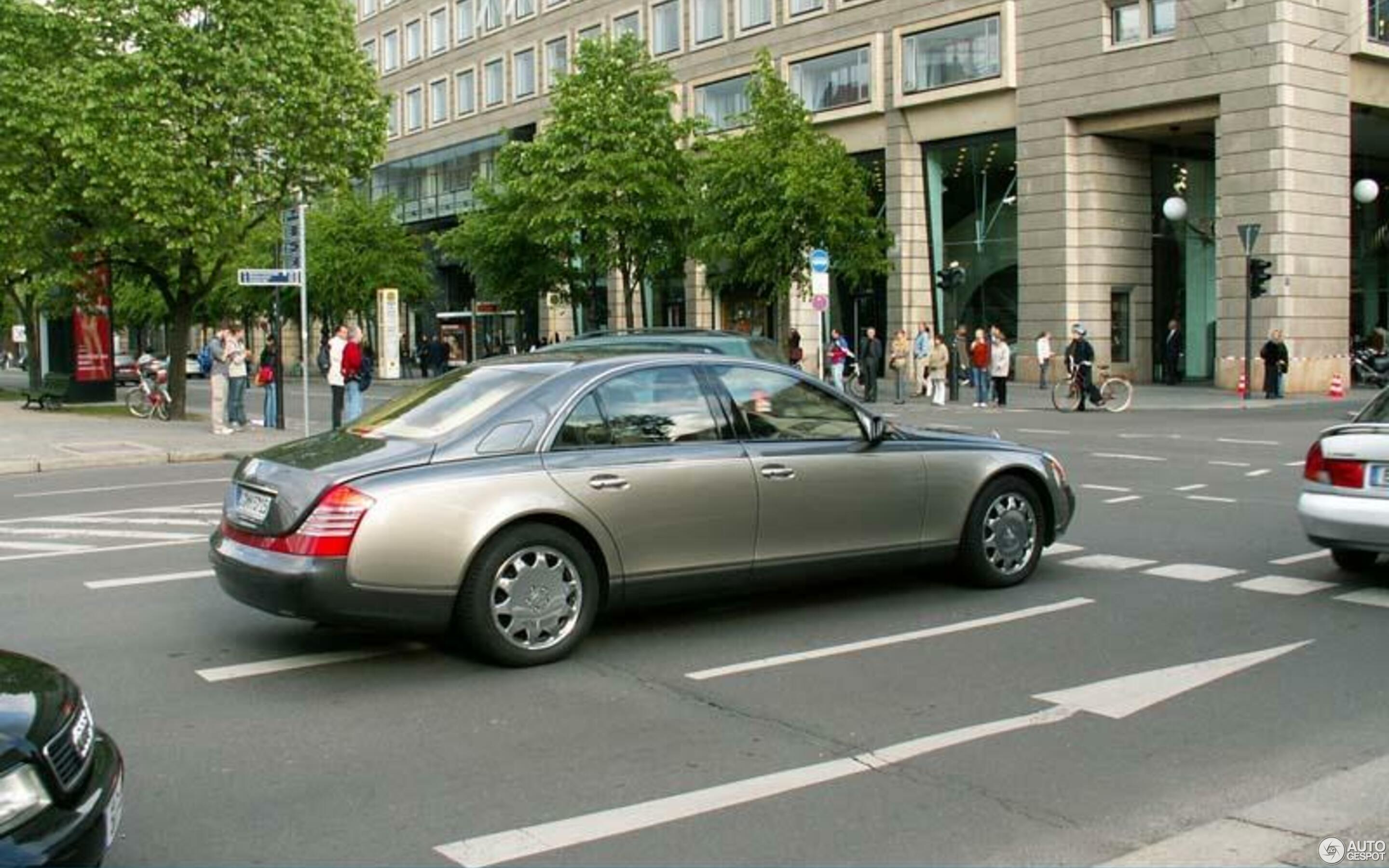 Maybach 57