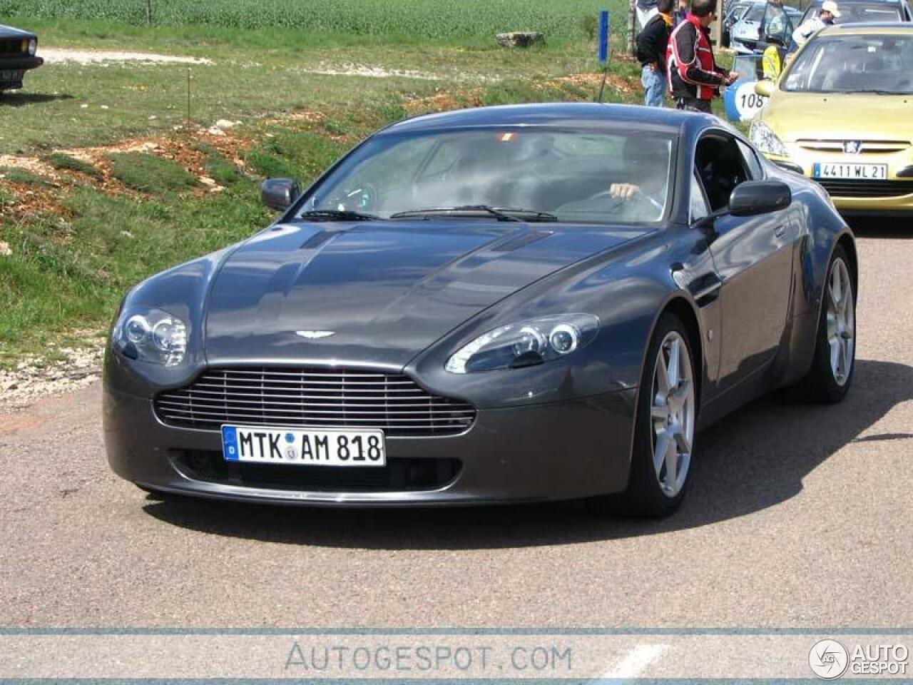 Aston Martin V8 Vantage