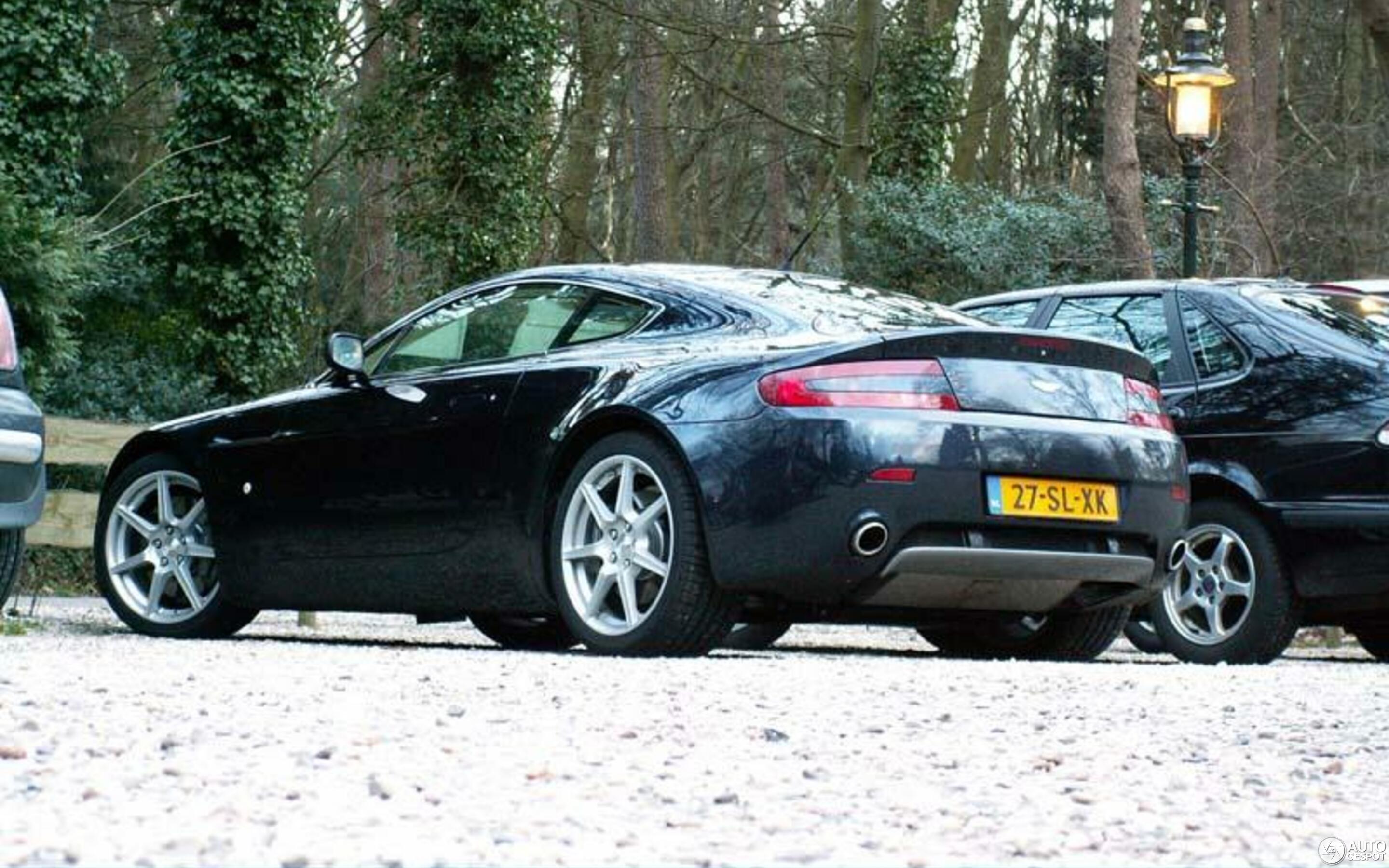 Aston Martin V8 Vantage