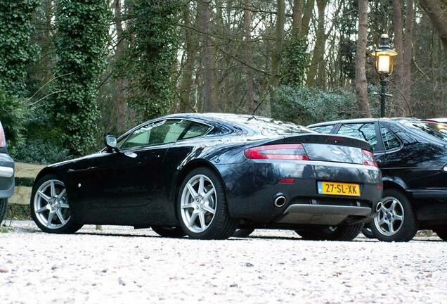 Aston Martin V8 Vantage