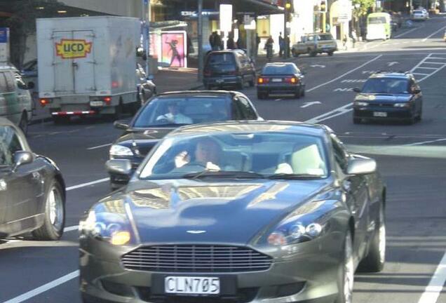 Aston Martin DB9