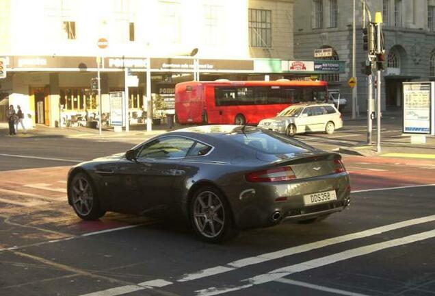 Aston Martin V8 Vantage