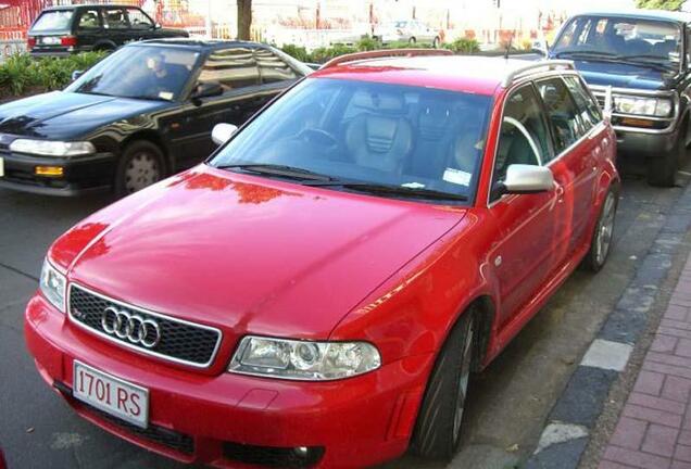 Audi RS4 Avant B5