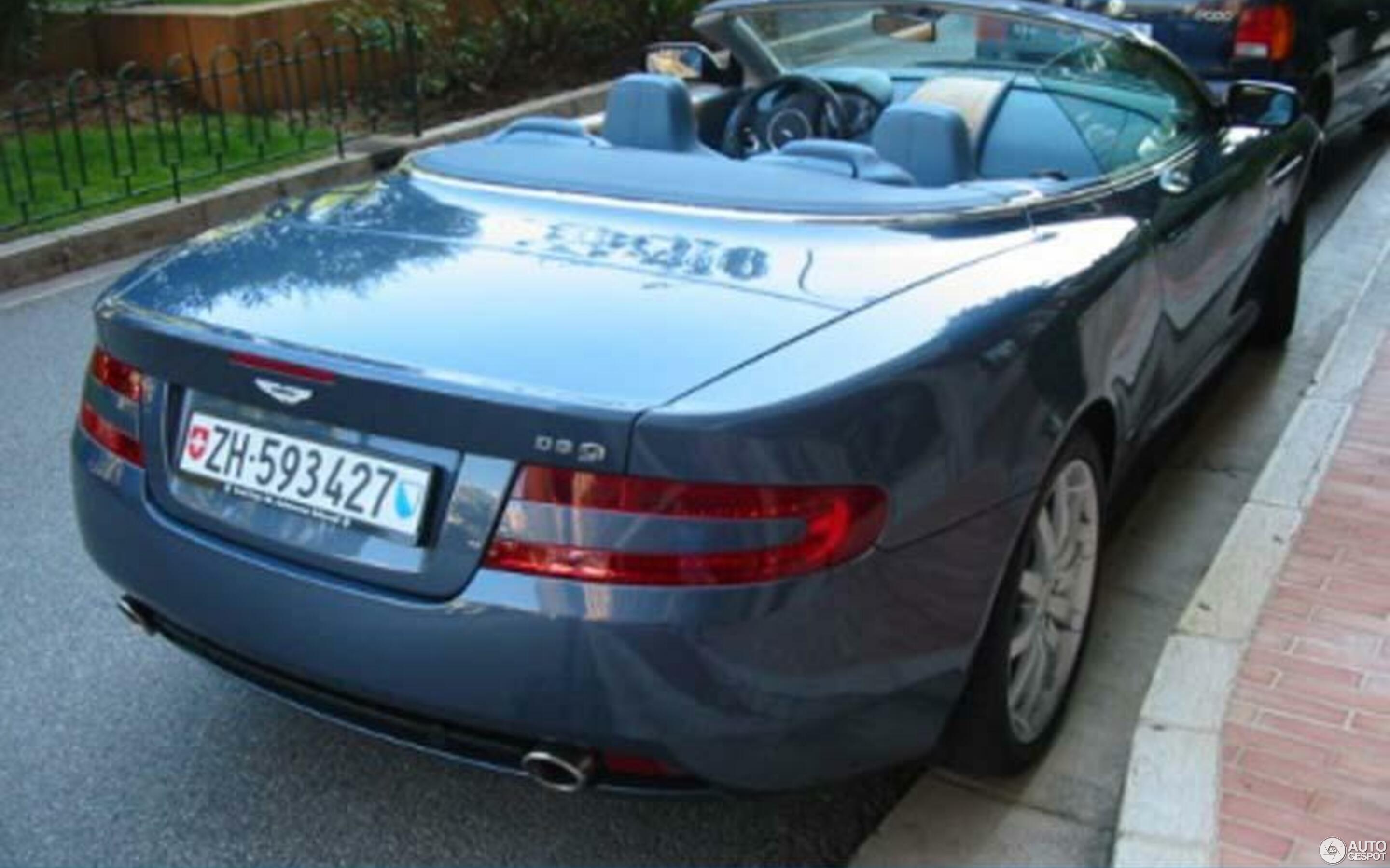 Aston Martin DB9 Volante