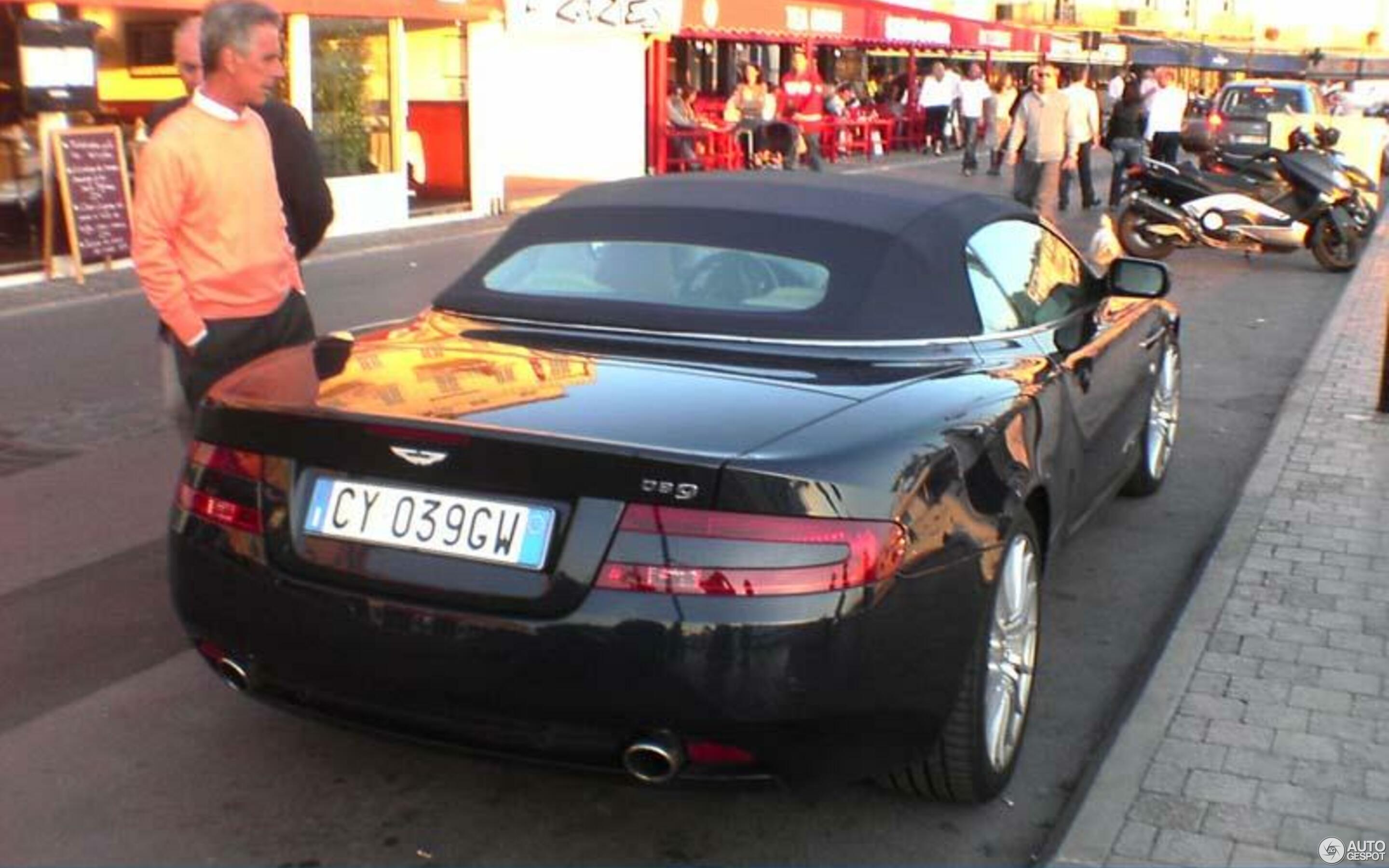 Aston Martin DB9 Volante