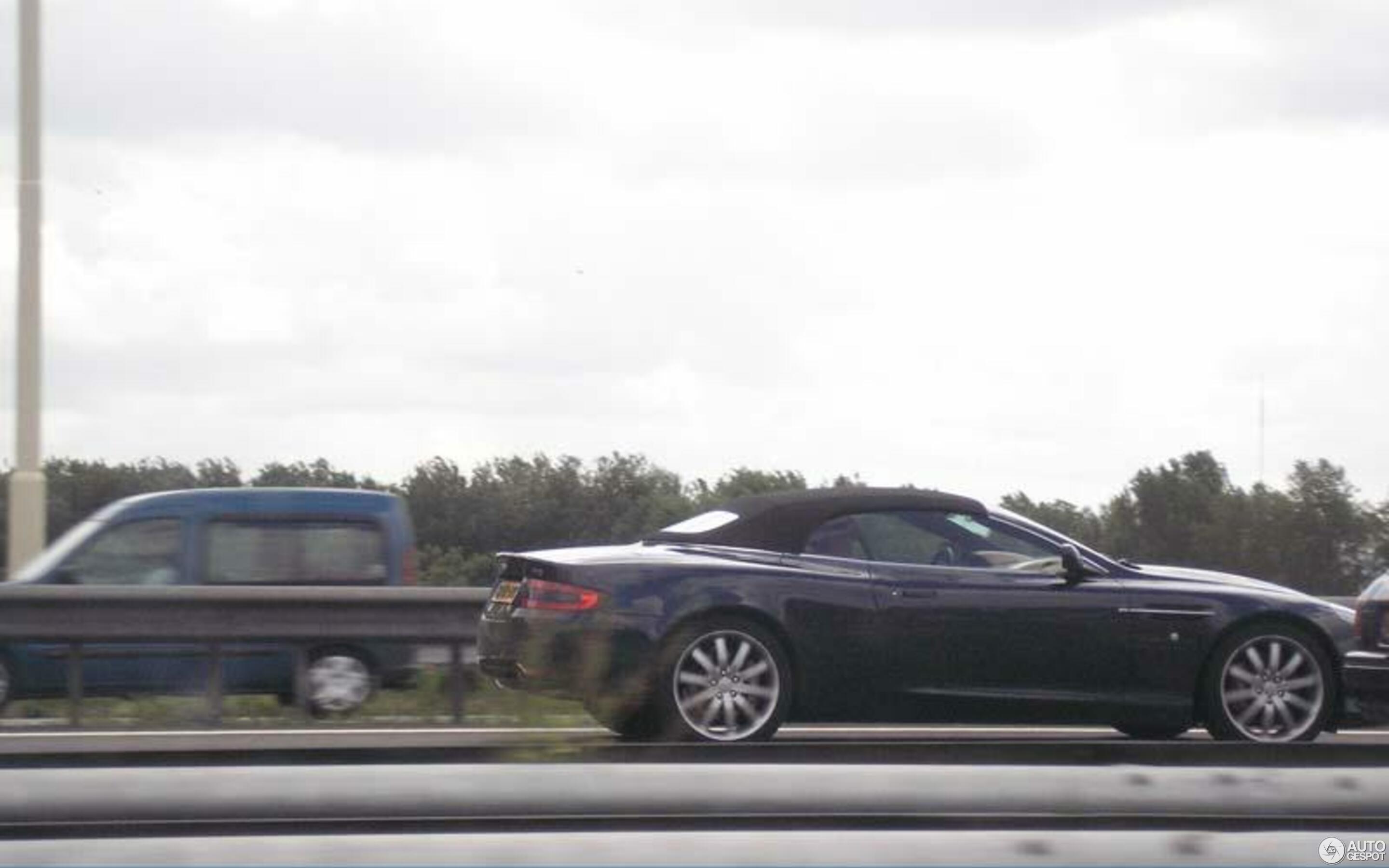 Aston Martin DB9 Volante