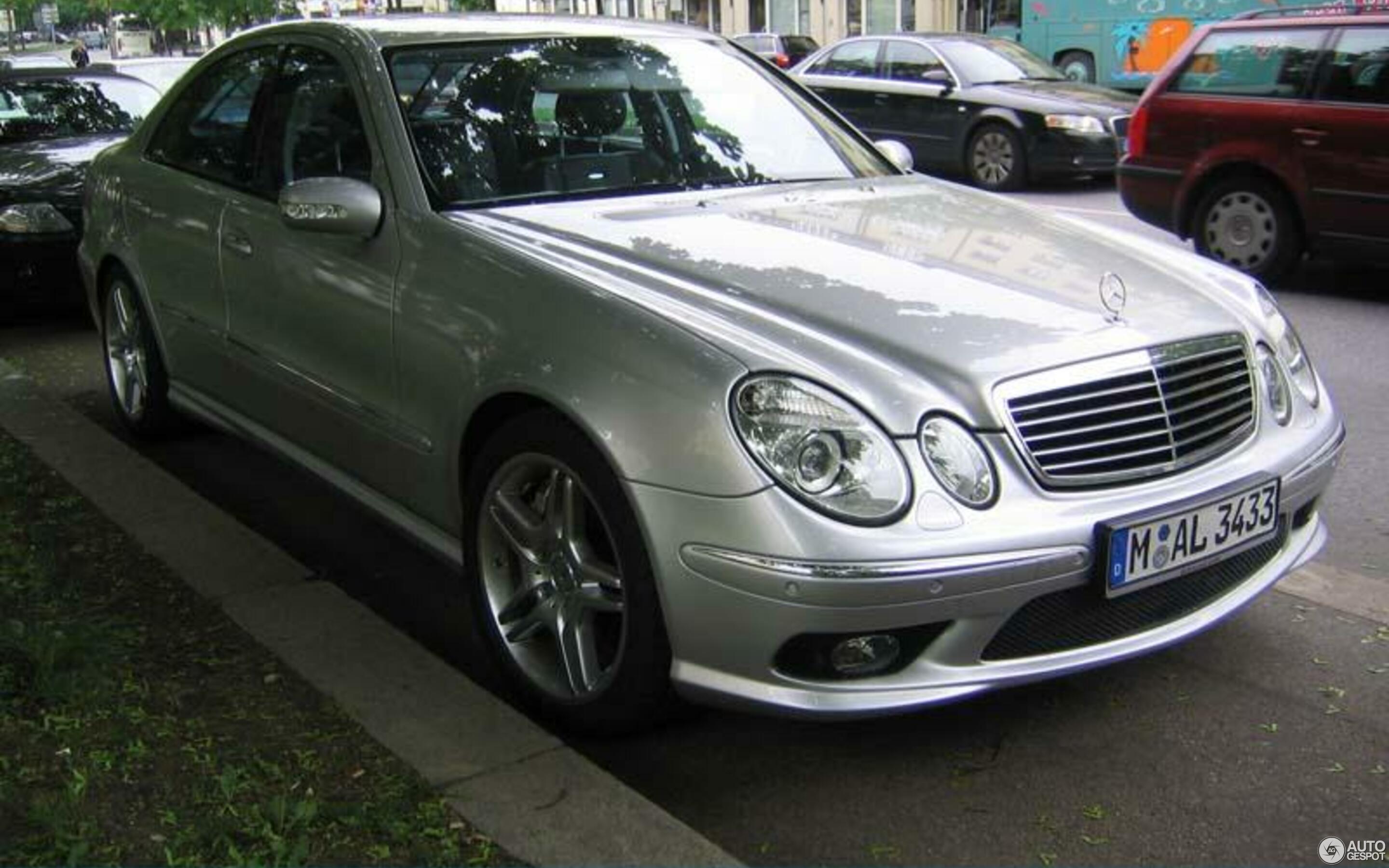 Mercedes-Benz E 55 AMG