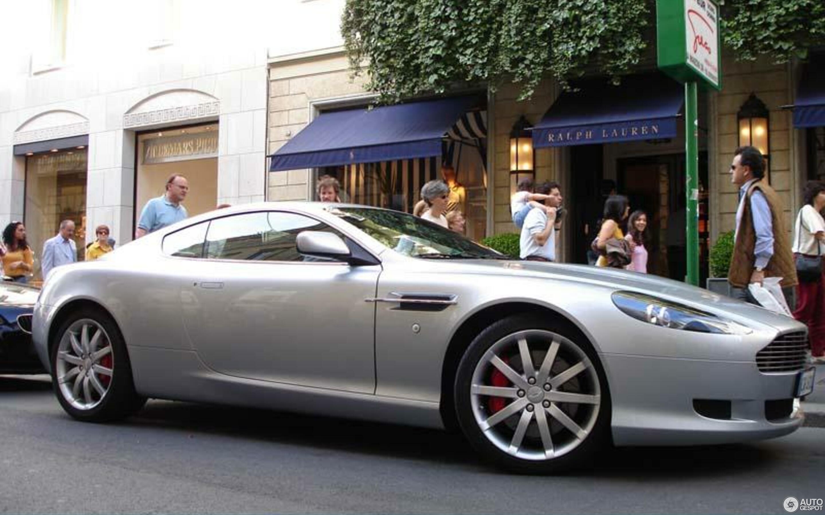 Aston Martin DB9