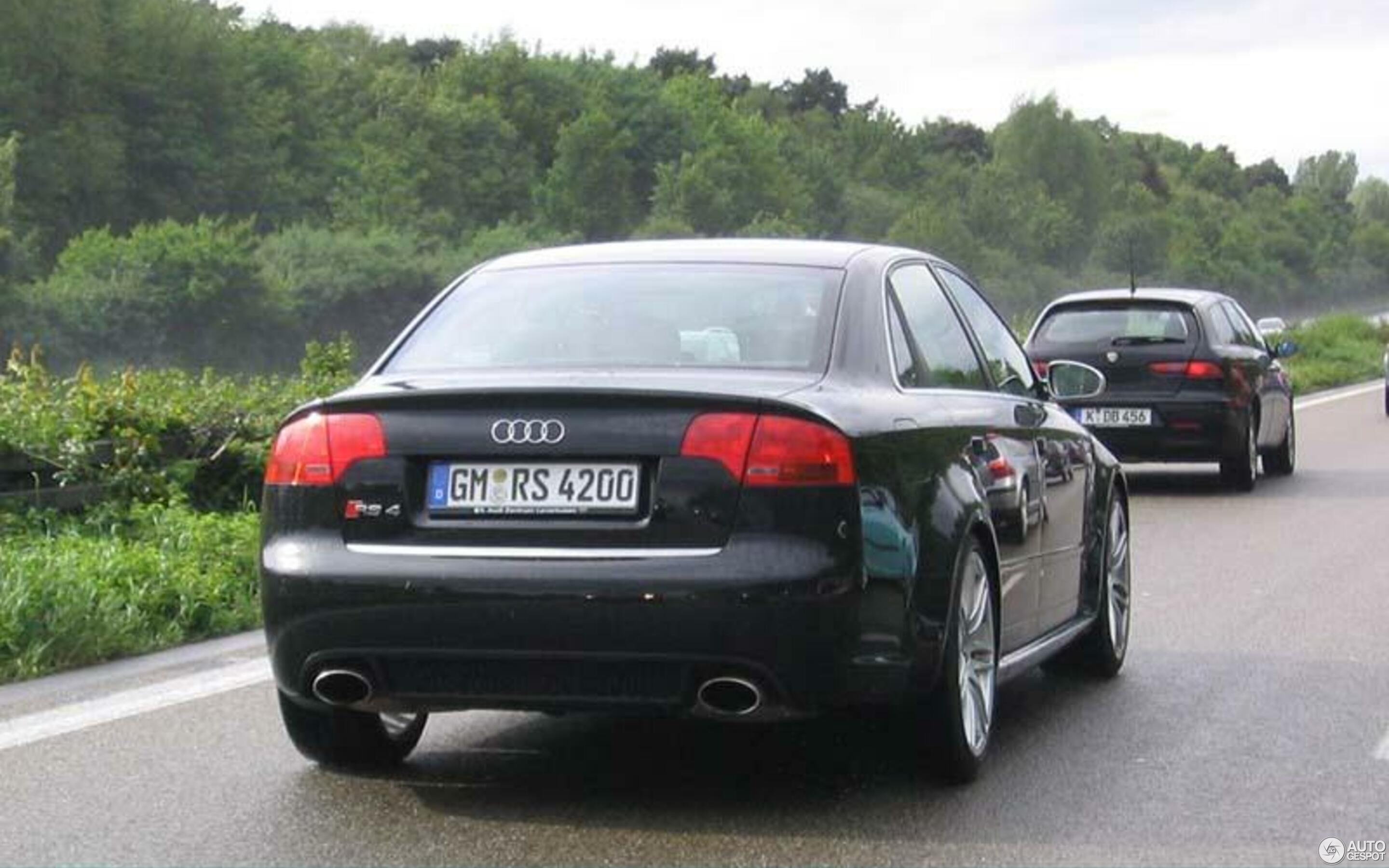 Audi RS4 Sedan