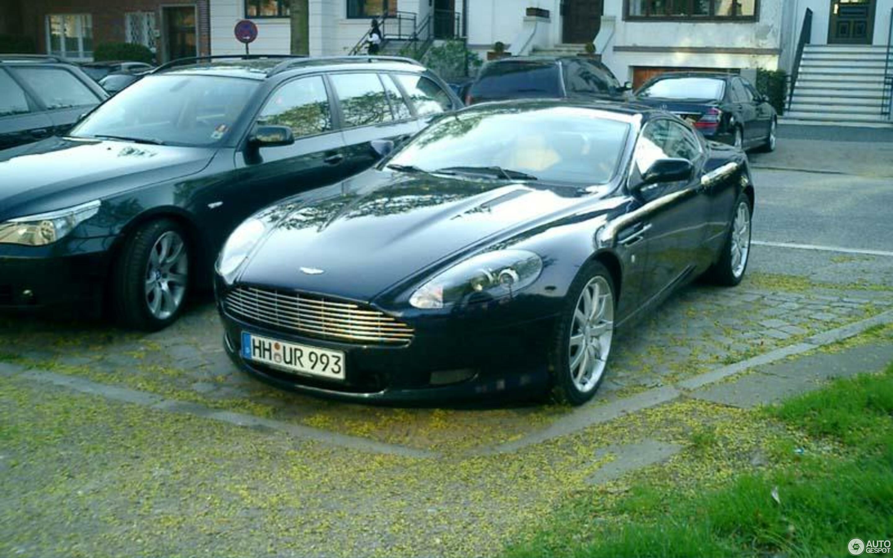 Aston Martin DB9