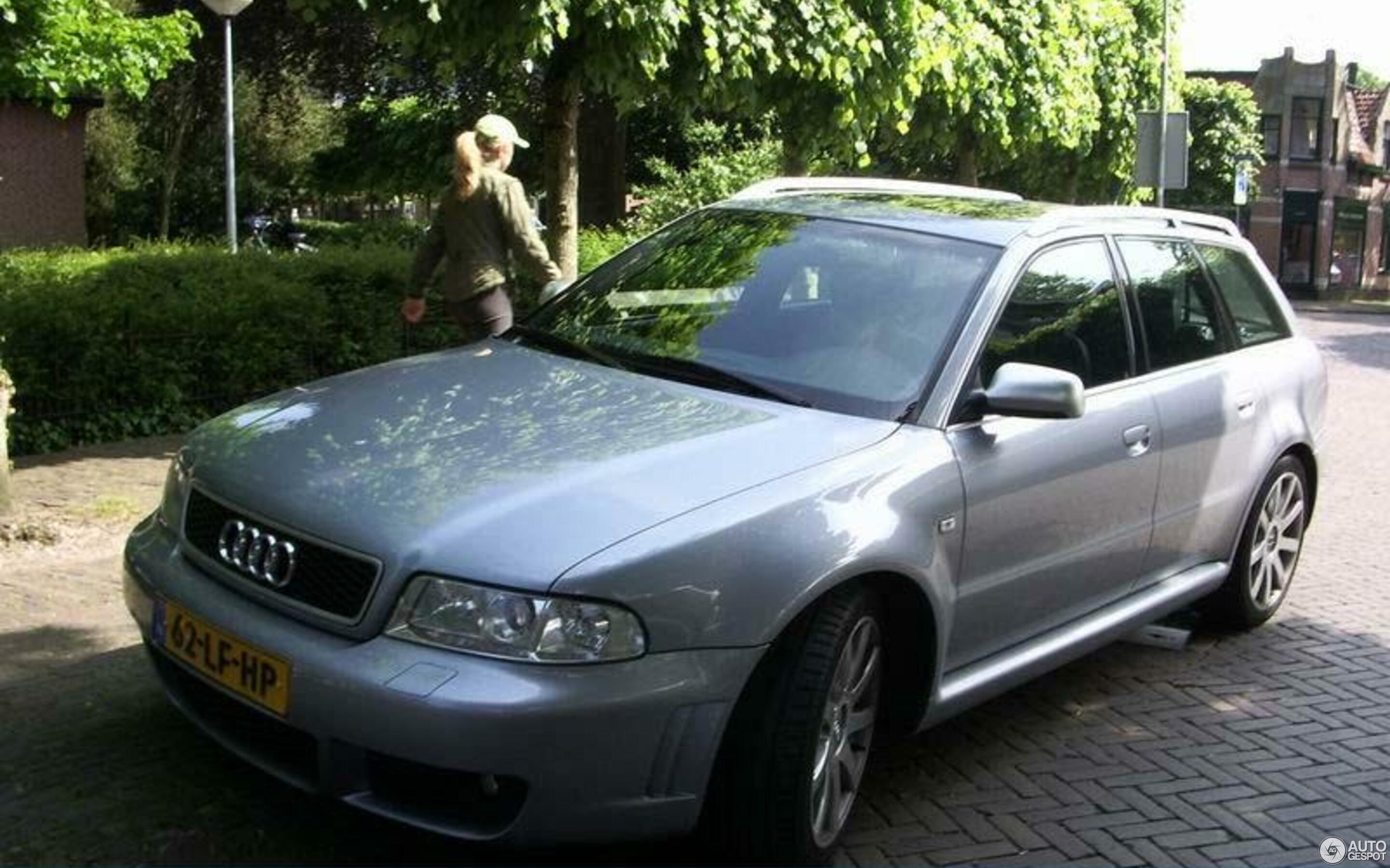 Audi RS4 Avant B5