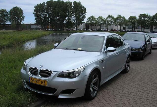 BMW M5 E60 2005