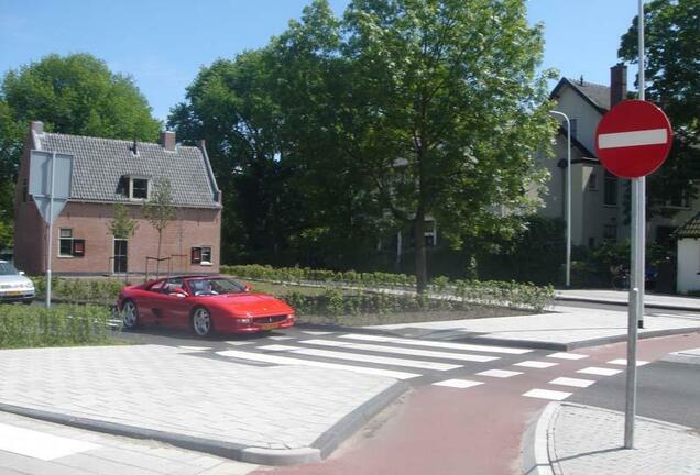 Ferrari F355 GTS