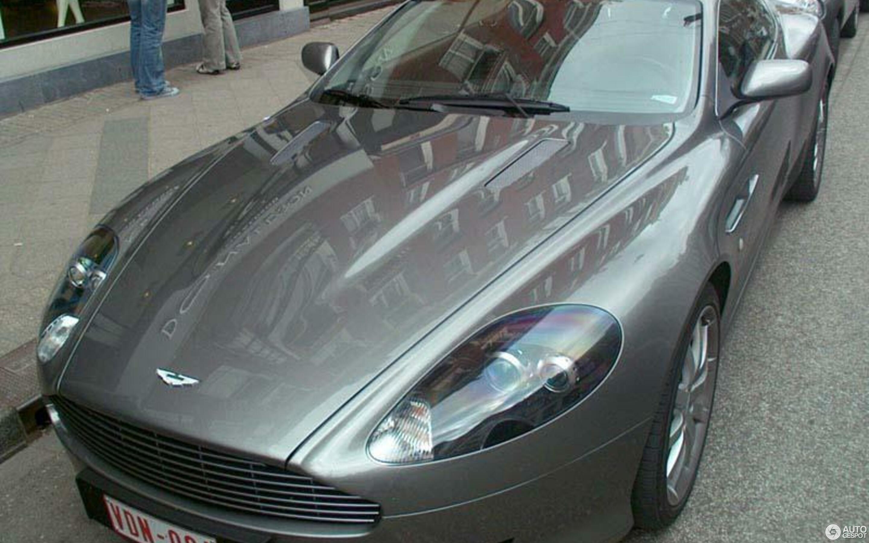 Aston Martin DB9