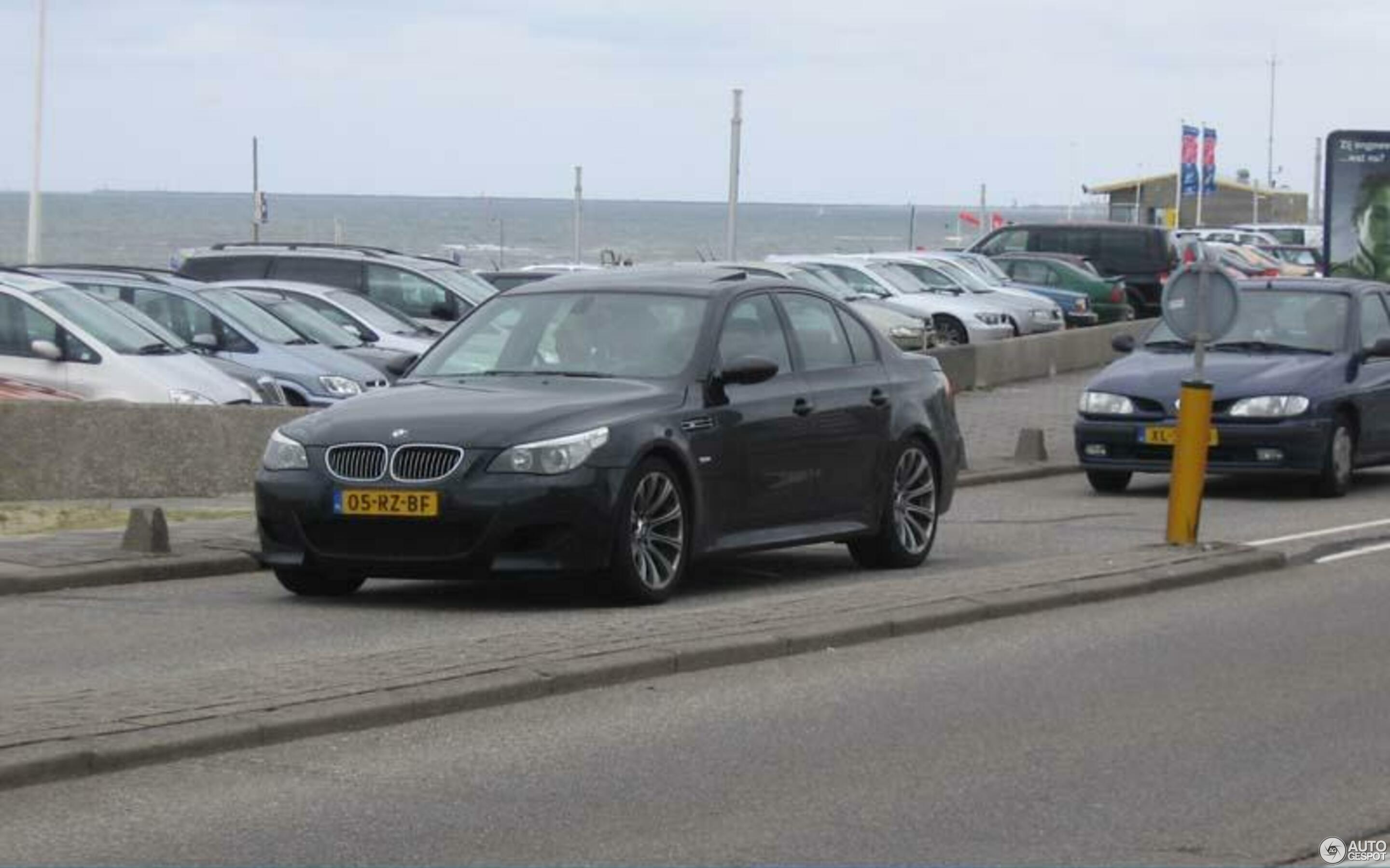 BMW M5 E60 2005