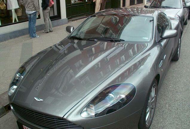 Aston Martin DB9