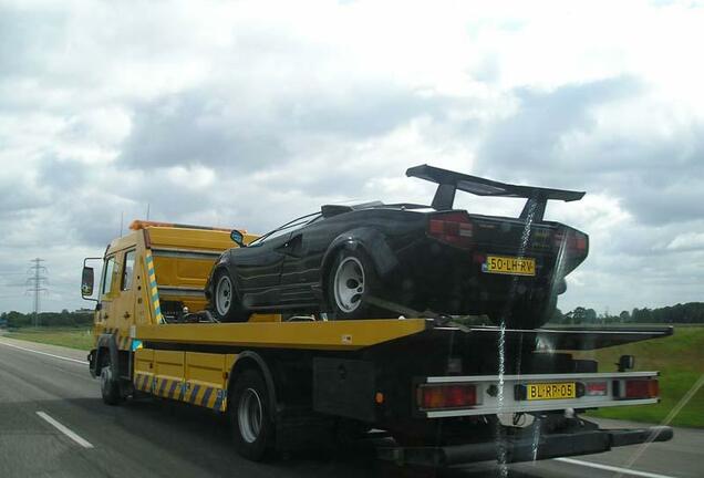 Lamborghini Countach 5000 Quattrovalvole