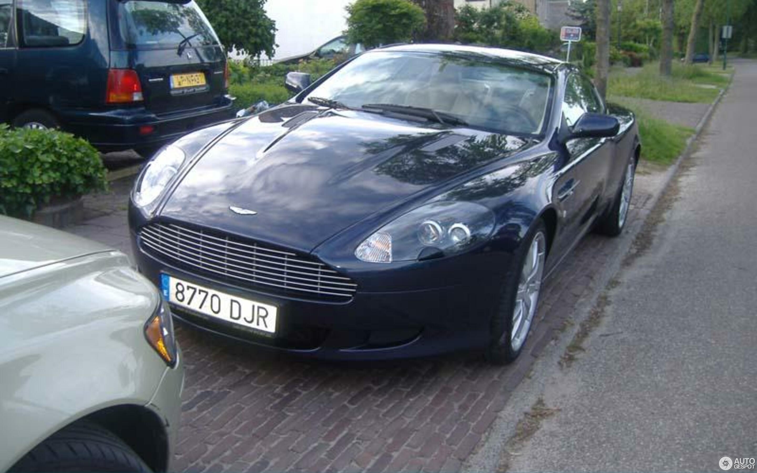 Aston Martin DB9